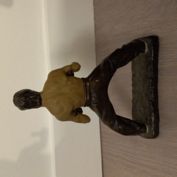Bruce Lee hand sculpted sculptures figures - Picture 13 of 16